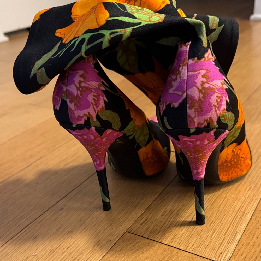 Balenciaga Black Floral Ankle Boots - Picture 3 of 3